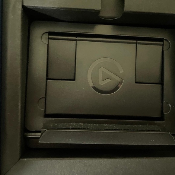 Elgato Stream Deck - Live Content Creation Controller with 15 - Picture 3 of 4